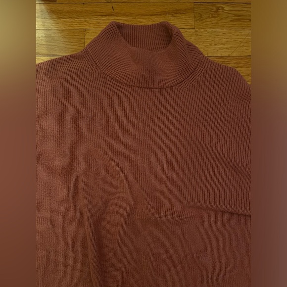 lululemon athletica Pink Sweater - Picture 7 of 8